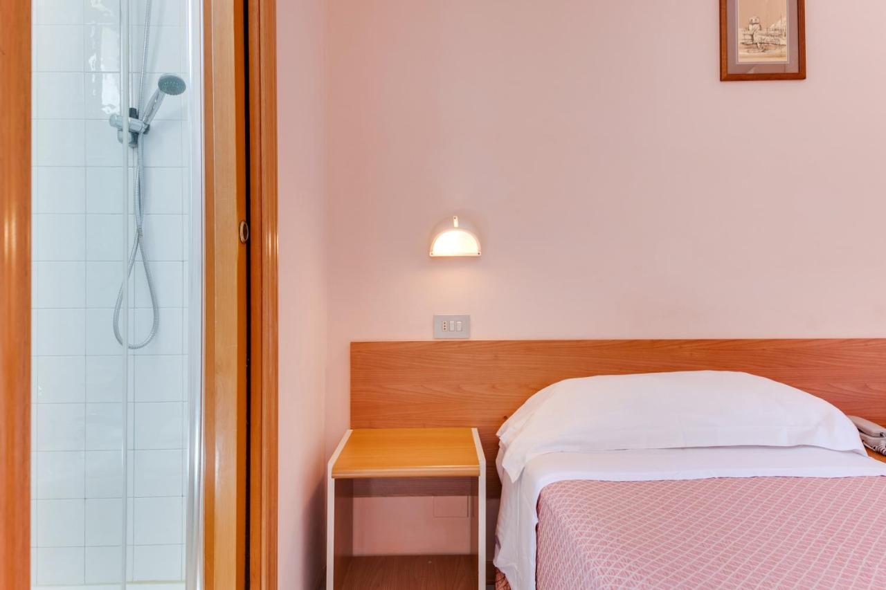 Hotel Sorriso Rimini Ngoại thất bức ảnh