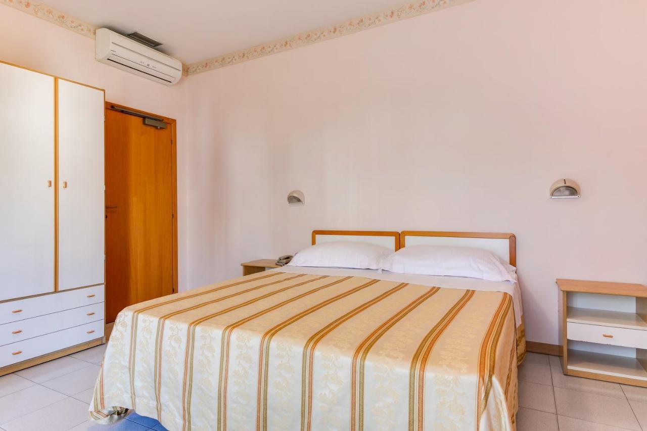 Hotel Sorriso Rimini Ngoại thất bức ảnh