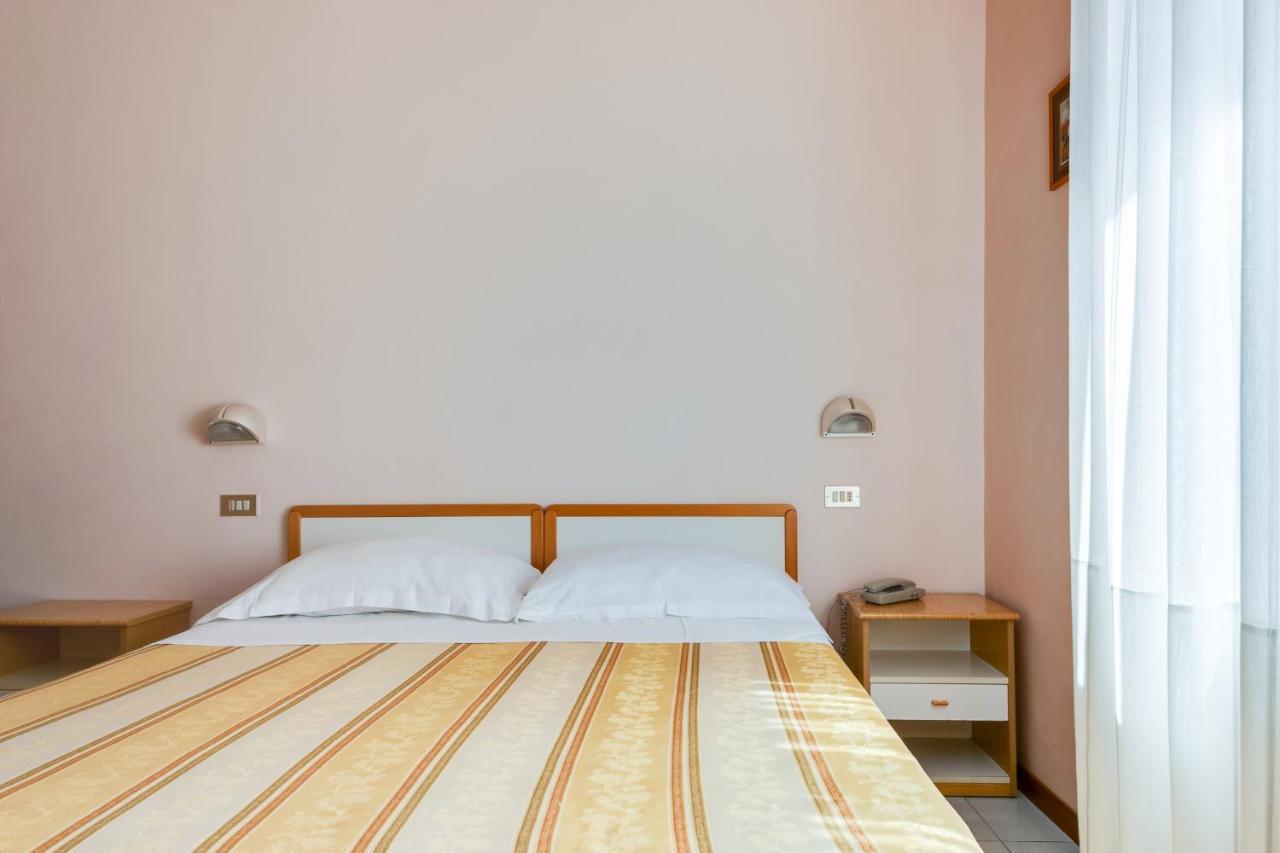 Hotel Sorriso Rimini Ngoại thất bức ảnh